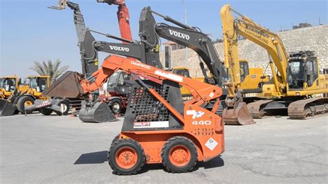 daewoo 440 skid steer|who makes daewoo skid steers.